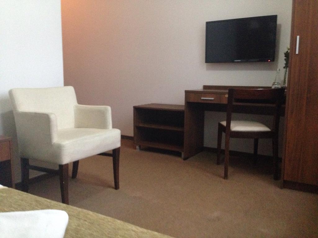 Willa Strzelnica Hotel Косцежина Екстериор снимка