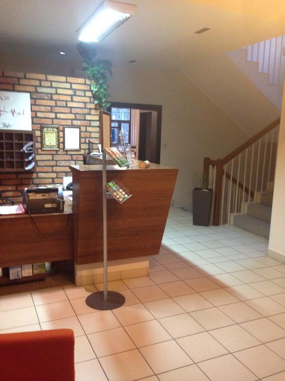 Willa Strzelnica Hotel Косцежина Екстериор снимка